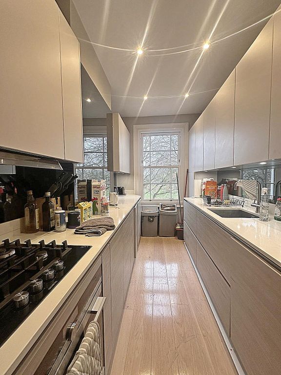 Property photo 2 of 7 Gallery