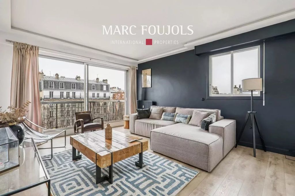 Property photo 1 of 9 Paris XVI Exelmans Apartment For Sale - 2 Bedrooms - Balcony - Unobstructed View