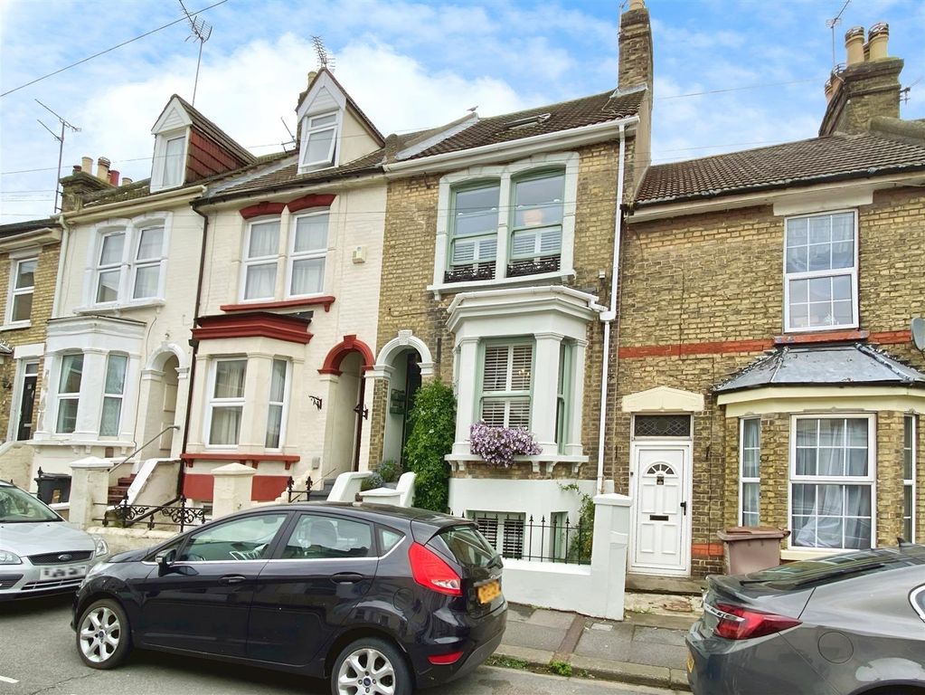 Property photo 1 of 24 Rochester Avenue