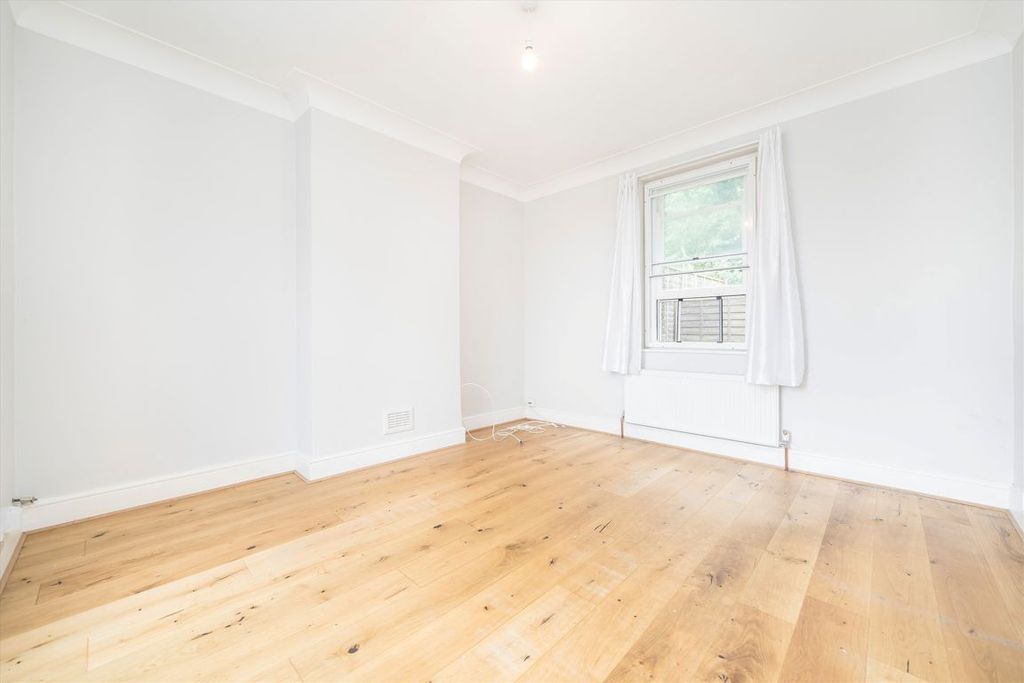 Property photo 3 of 8