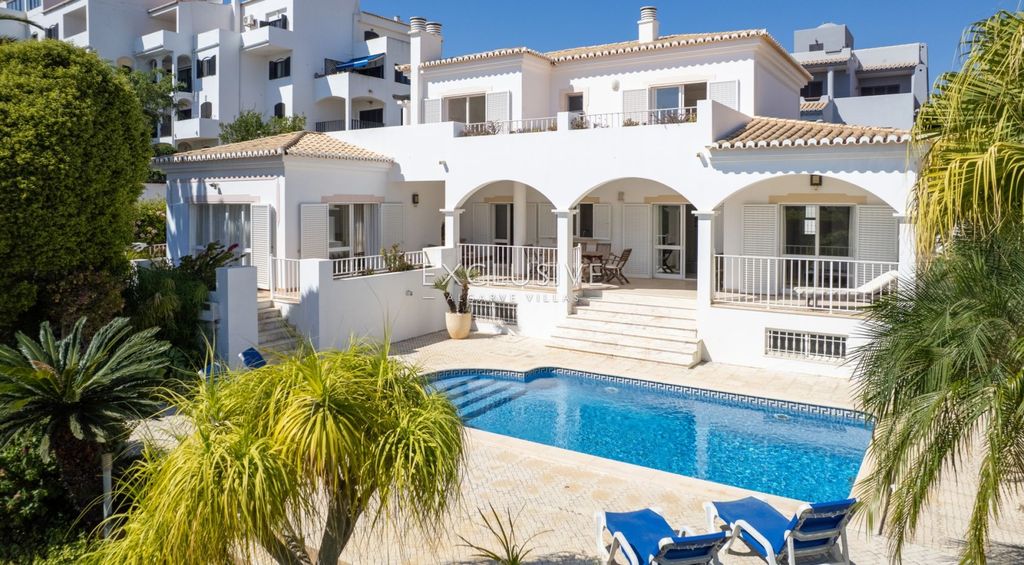 Property photo 3 of 38