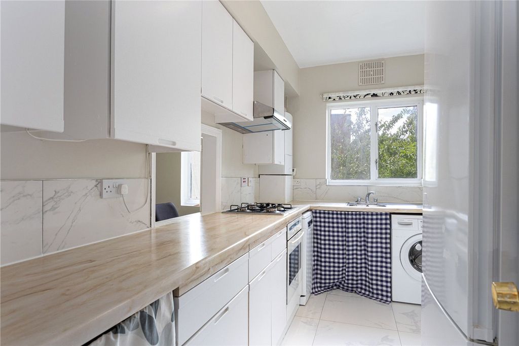 Property photo 2 of 7 Picture No. 04