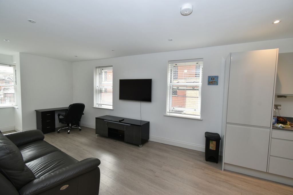 Property photo 1 of 14 1 Bedroom Flat For Sale