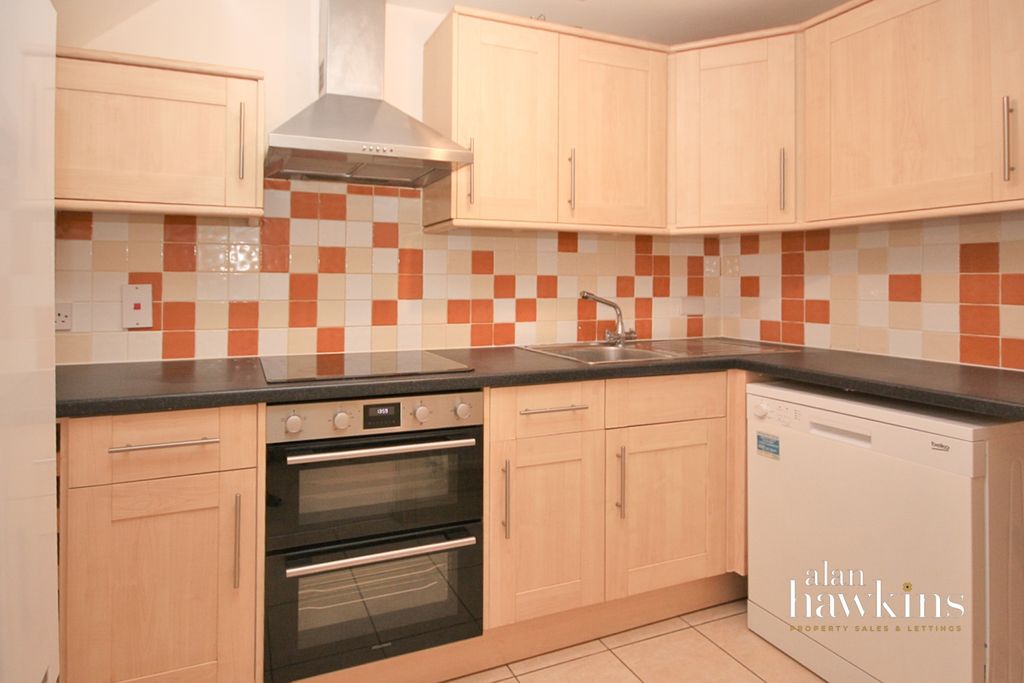 Property photo 3 of 7 Trbnowm-91