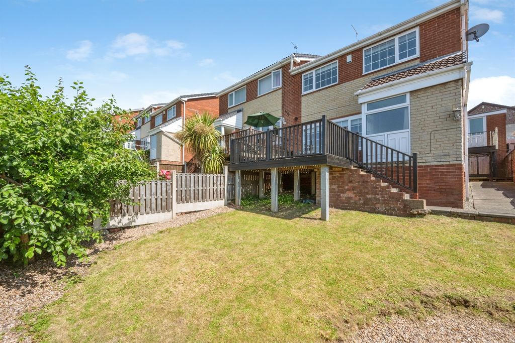 Property photo 3 of 23