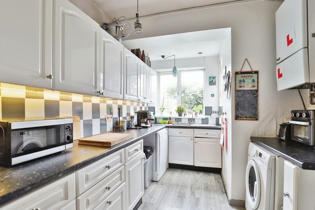 Property photo 3 of 17