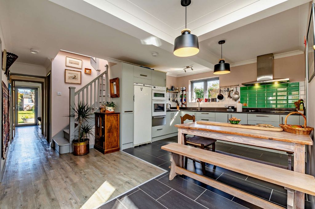 Property photo 2 of 29 Kitchen/Dining Room