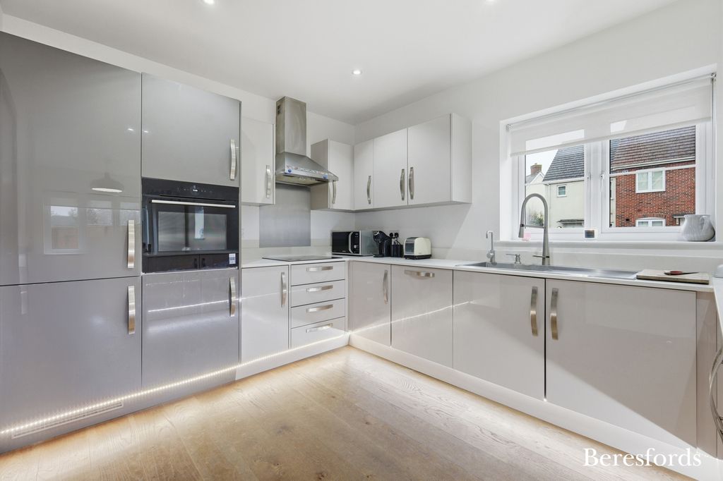 Property photo 3 of 27 Picture No. 38