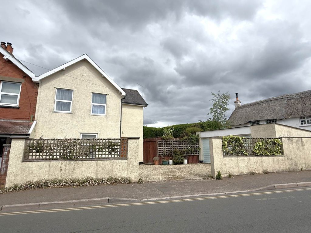 Property photo 3 of 21