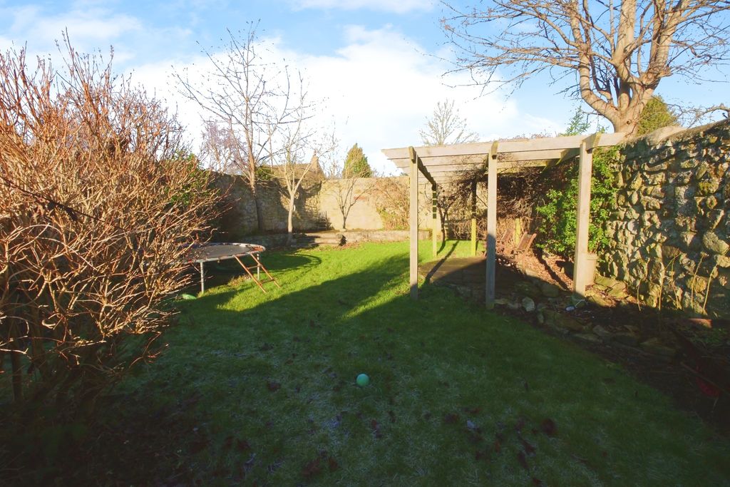 Property photo 3 of 32 P3800918