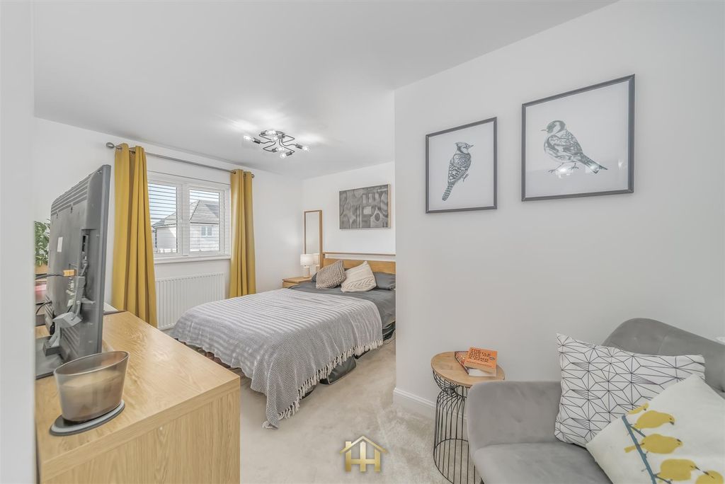 Additional image 11 of 3 bed semi-detached house for saleMains Loan, Dundee DD4