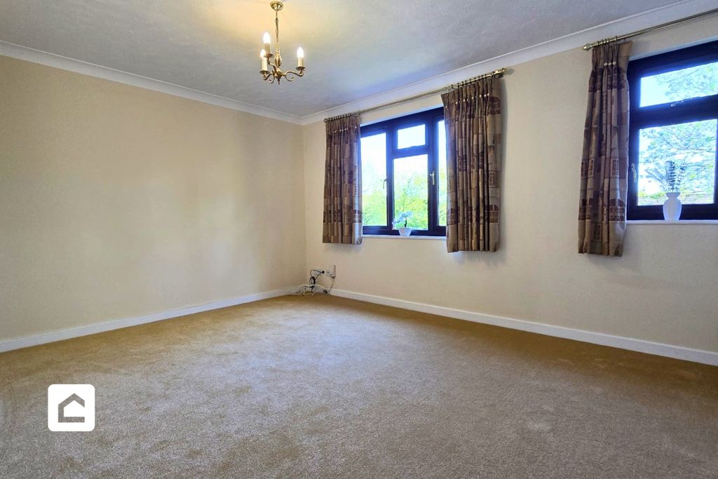 Property photo 2 of 10 2