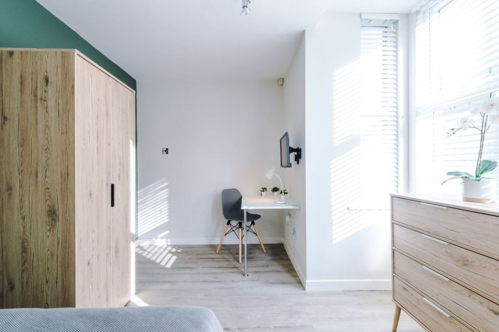 Property photo 2 of 10 95Cr - Bedroom 1