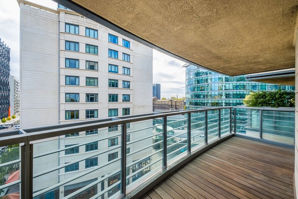 Property photo 2 of 14 Balcony