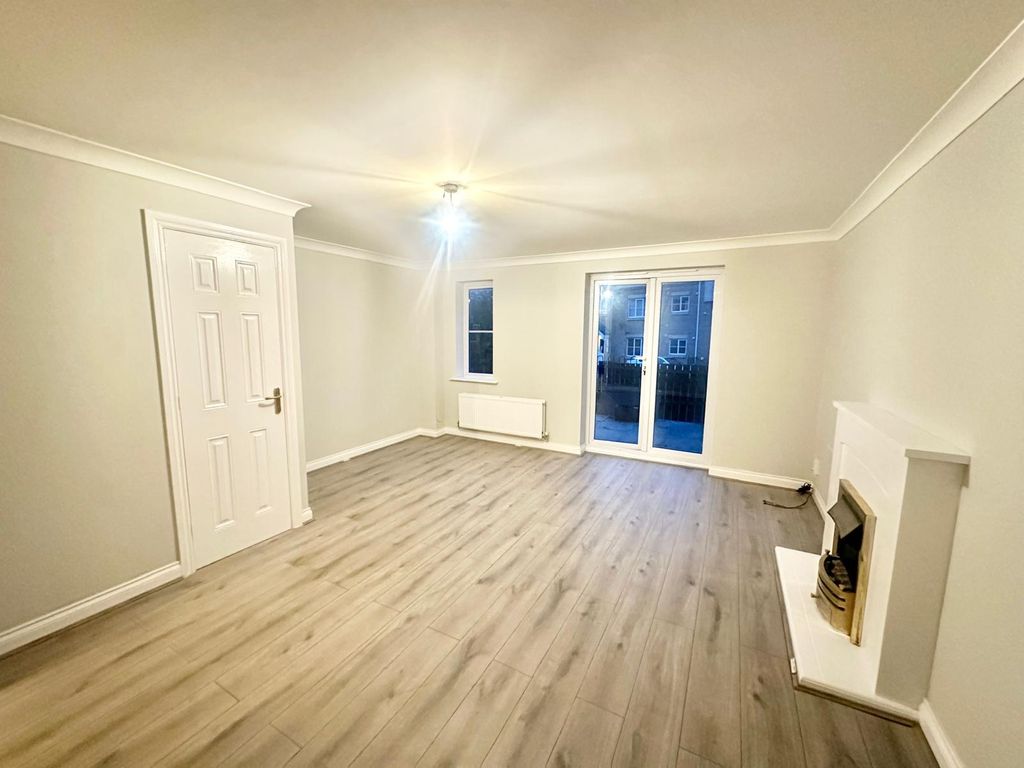 Property photo 2 of 15 Gallery