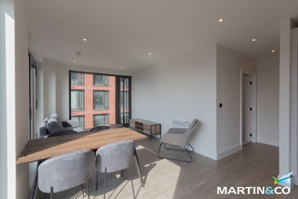 Property photo 3 of 26 8