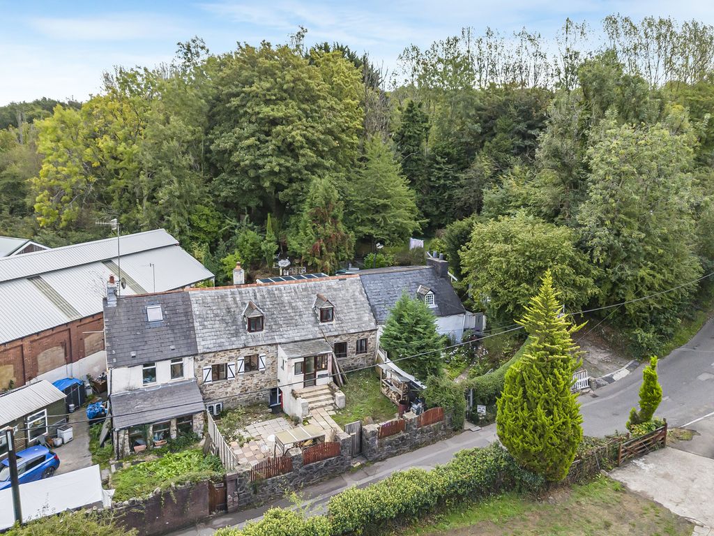 Property photo 2 of 28