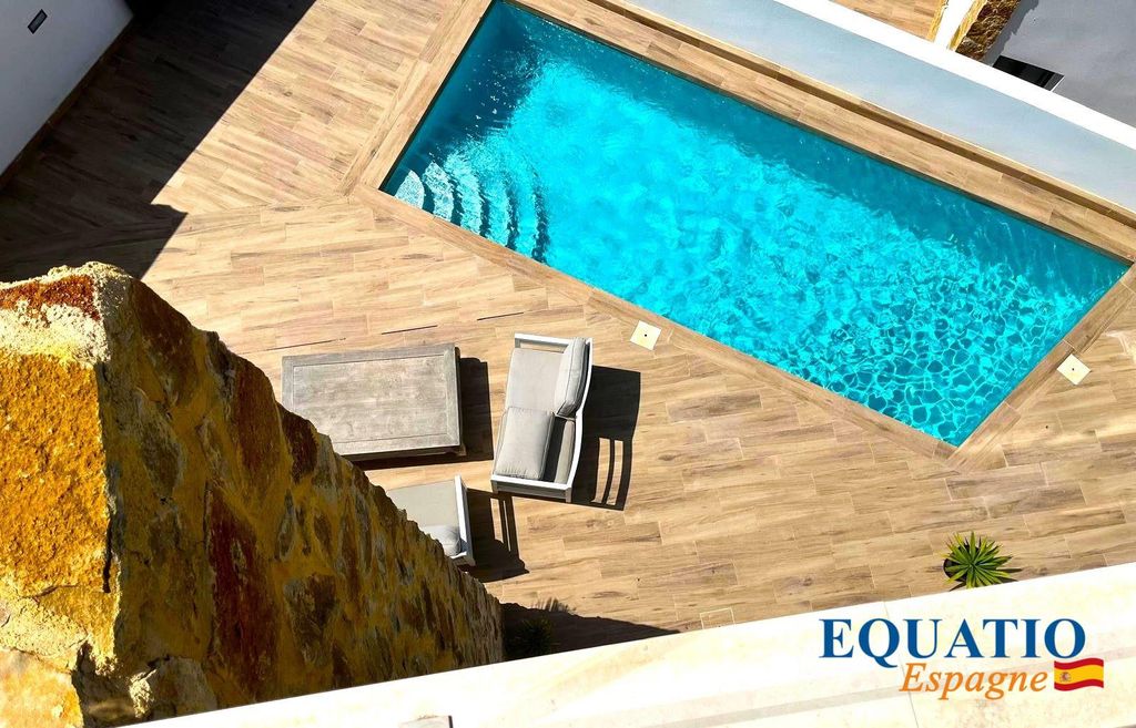 Property photo 1 of 15 Spain - Balcon De Finestrat - Sea View Villa
