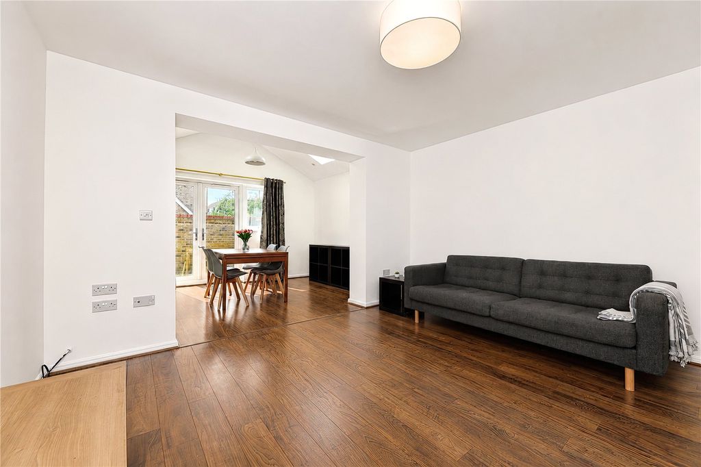 Property photo 2 of 20 Picture No. 02