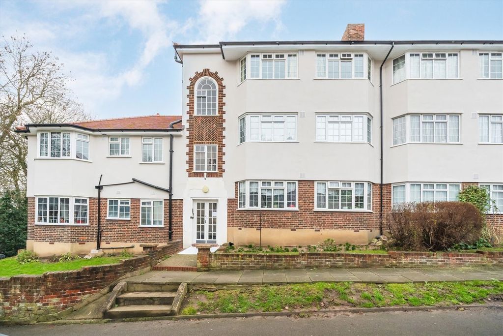 Property photo 1 of 5