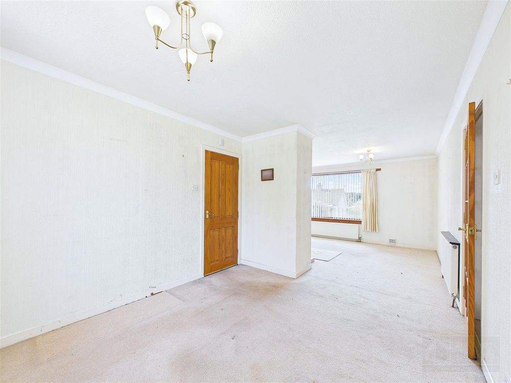 Property photo 3 of 20 Dining Area &amp; Sitting Room