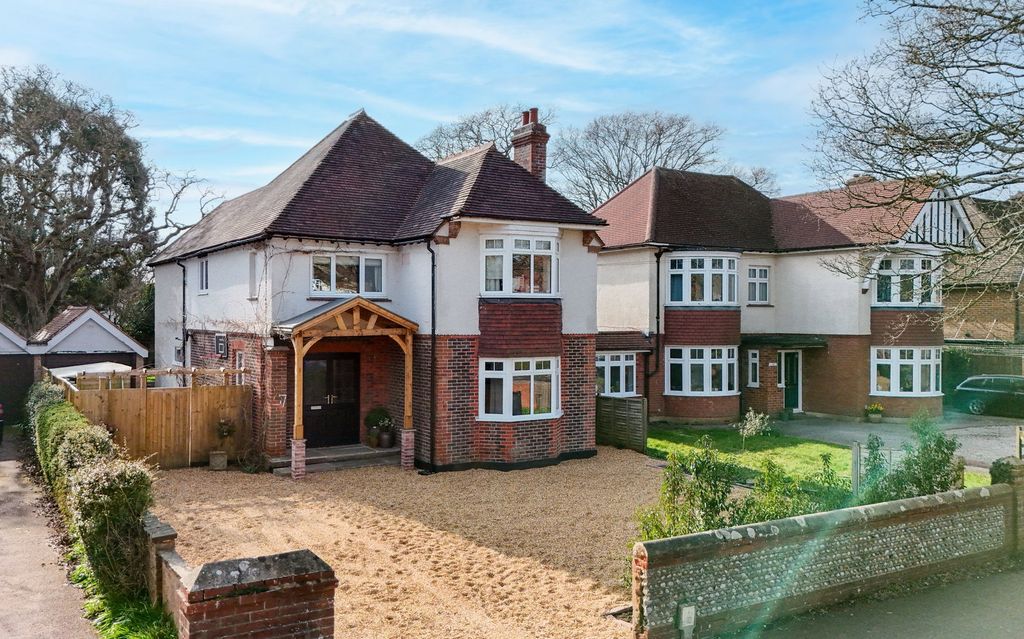 Property photo 1 of 31