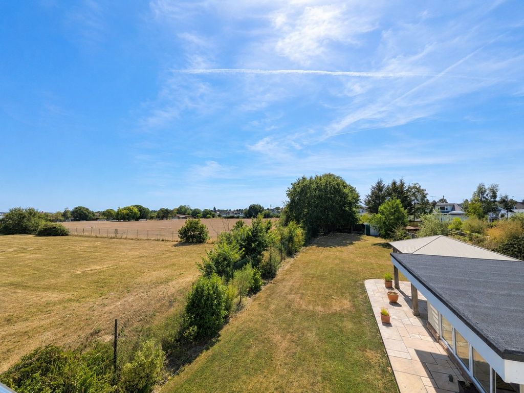 Property photo 2 of 30 5369285