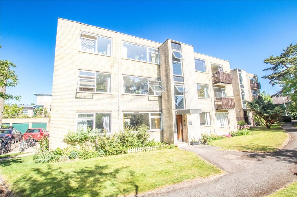 Property photo 1 of 11 Apartment Block