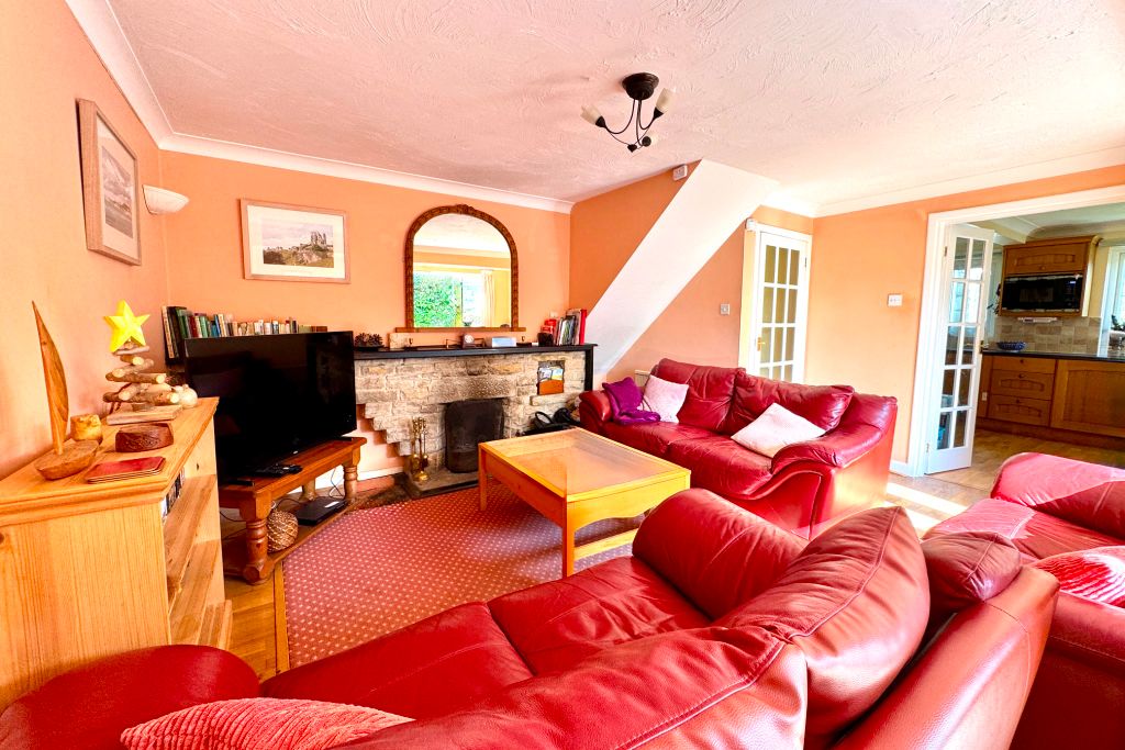 Property photo 3 of 14 Living Room