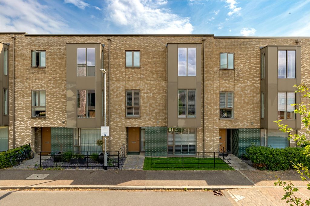 Property photo 1 of 15 Front