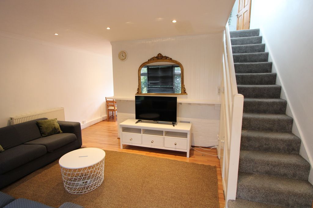 Property photo 1 of 40