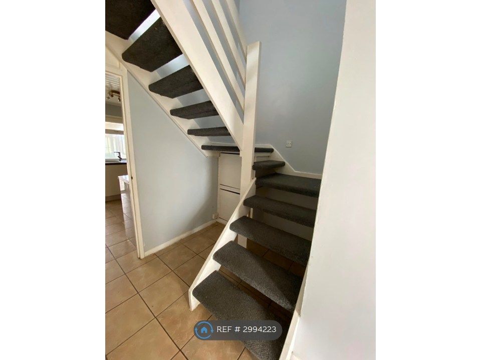 Property photo 3 of 34