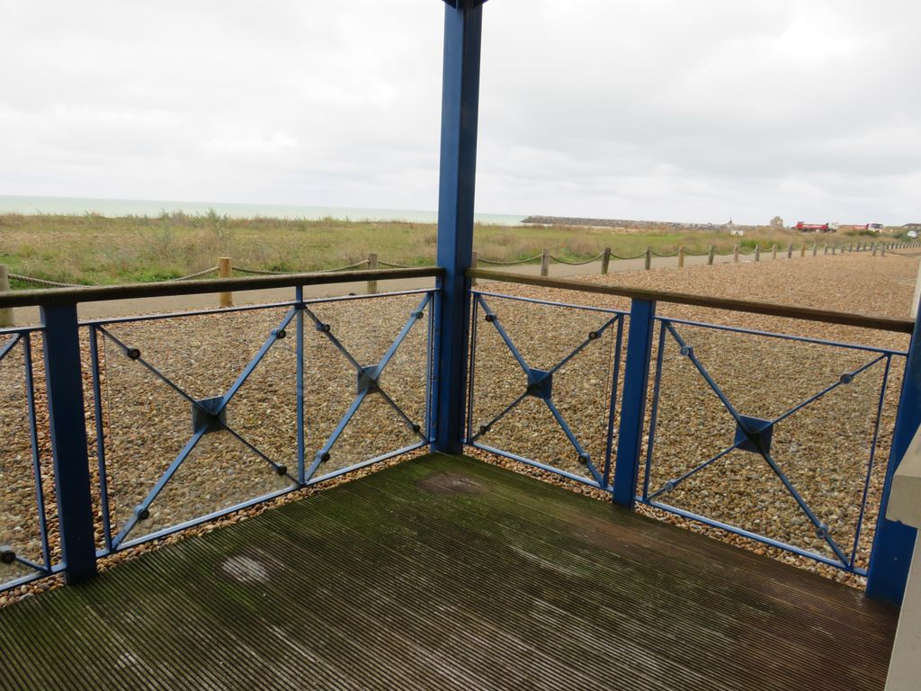 Property photo 3 of 11 Balcony