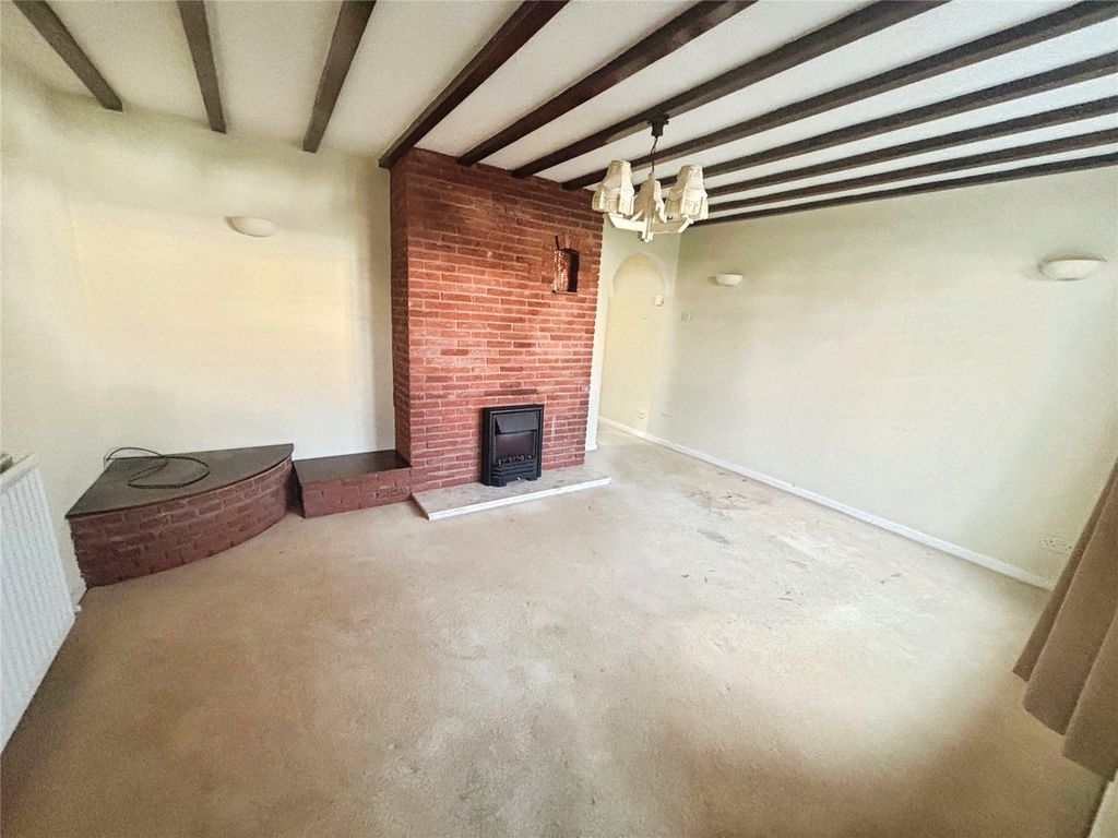 Property photo 2 of 14 Lounge