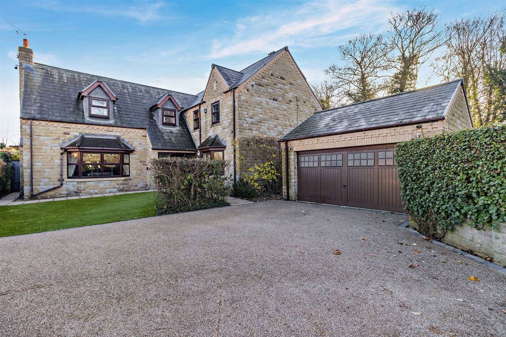 Property photo 1 of 53