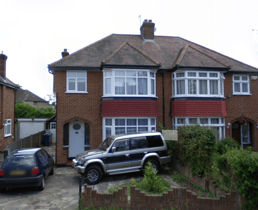 Property photo 1 of 14 Spacious 3 Bed Semi-Detached House In Ainsdale, Pinner