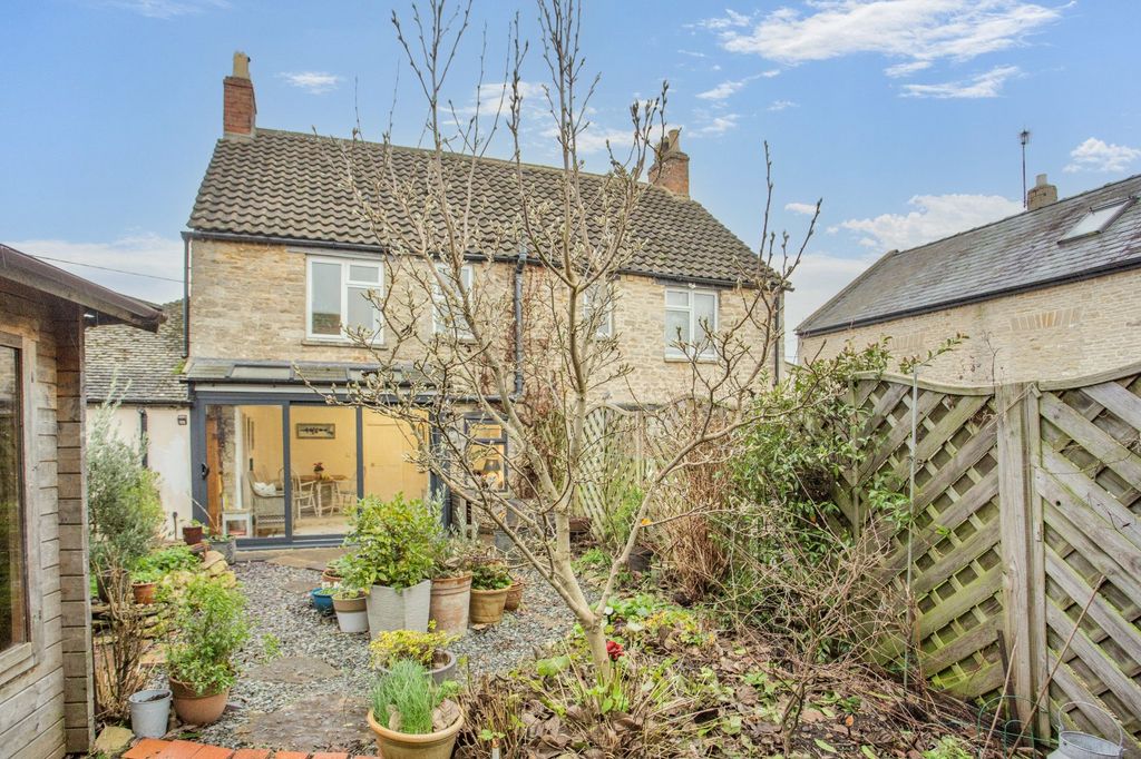 Property photo 1 of 15 Picture No. 19