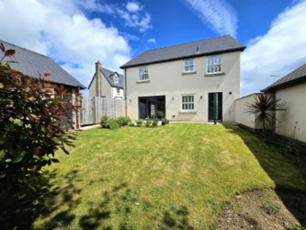 Property photo 2 of 54