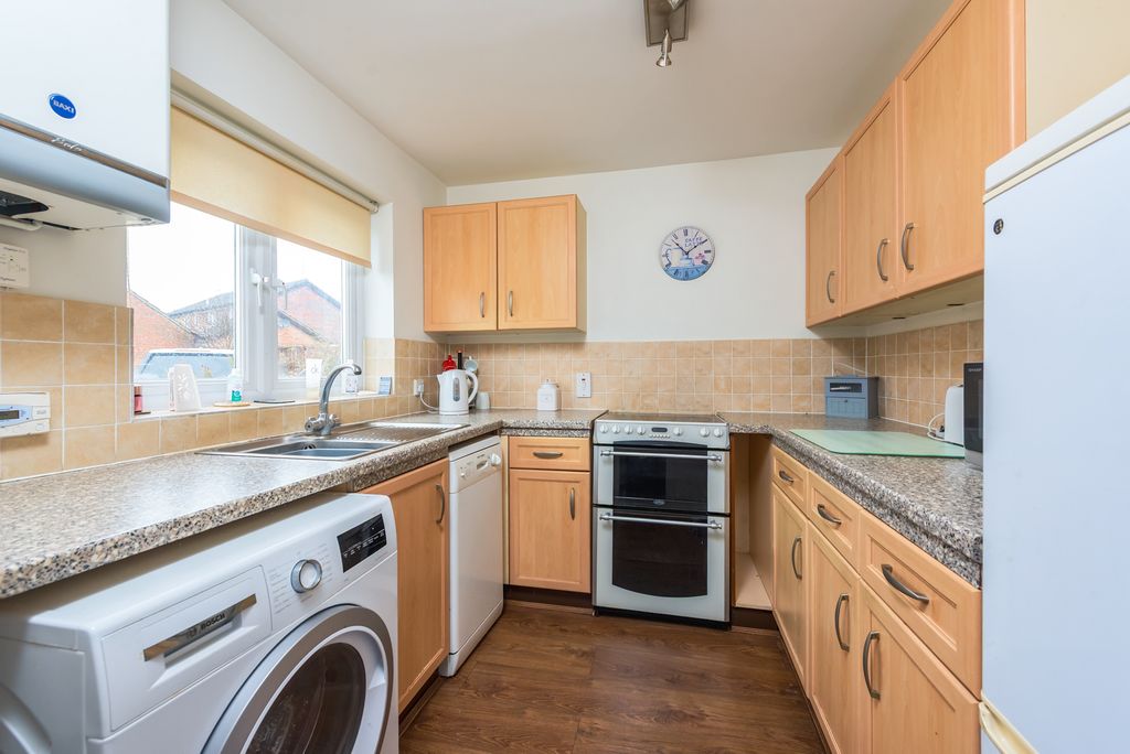 Property photo 2 of 12 Photo 6