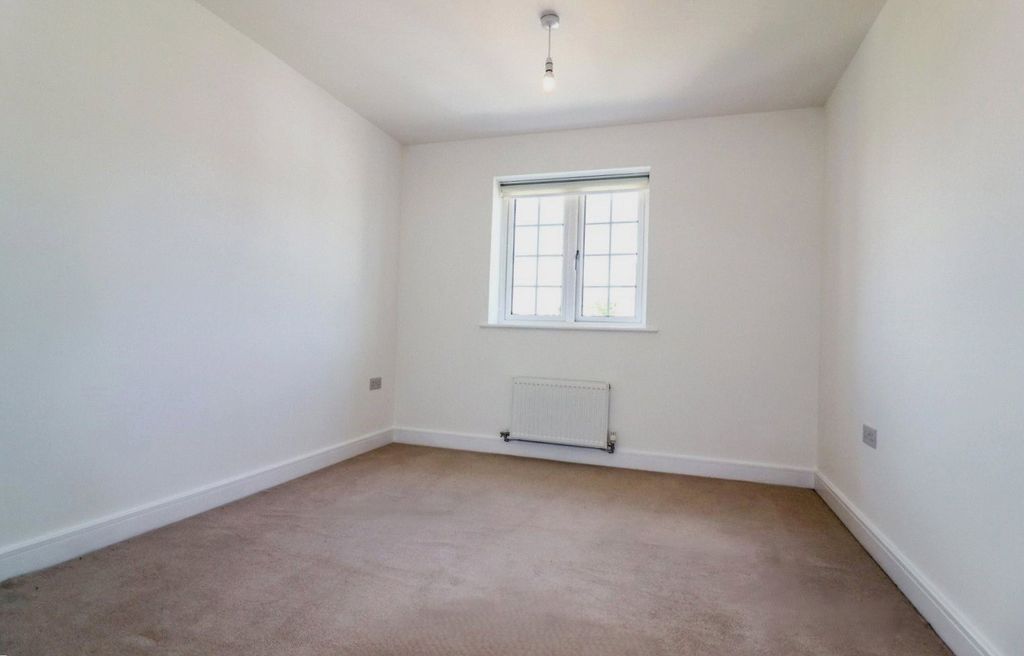 Property photo 3 of 10 Picture No. 13