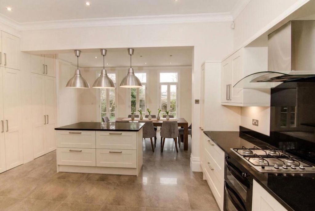 Property photo 1 of 12 Kitchen