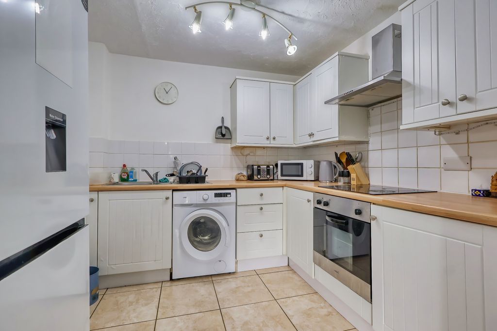 Property photo 2 of 8 Picture No. 04