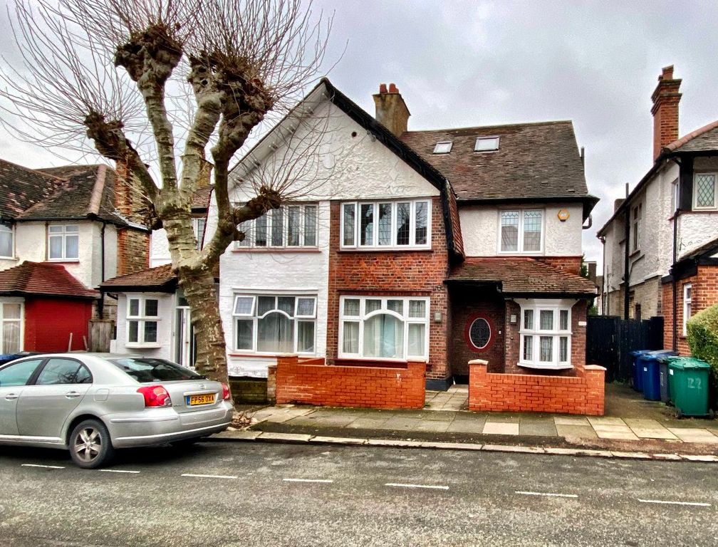 Property photo 1 of 1