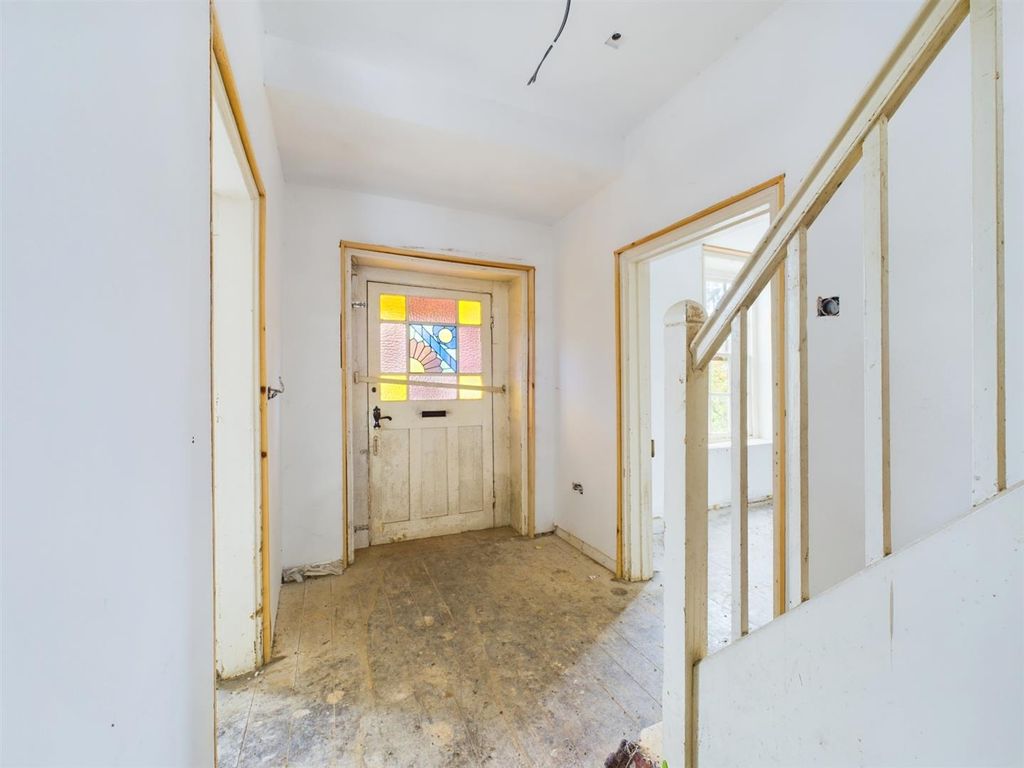 Property photo 3 of 28 Cam02541G0-Pr0288-Still003.Jpg