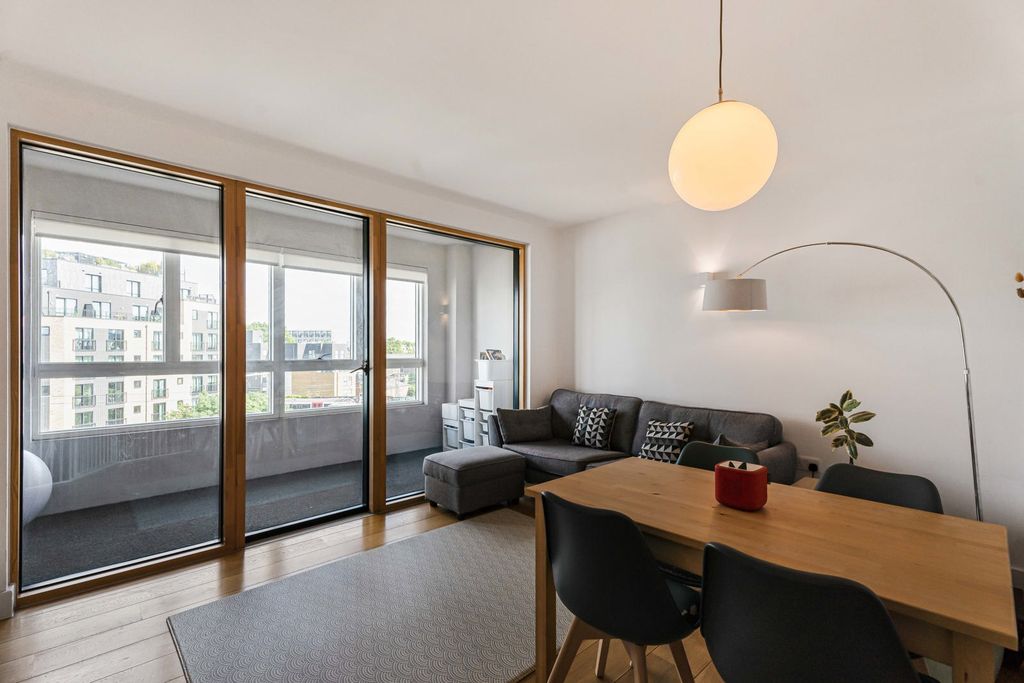 Property photo 1 of 14 Reception/Kitchen