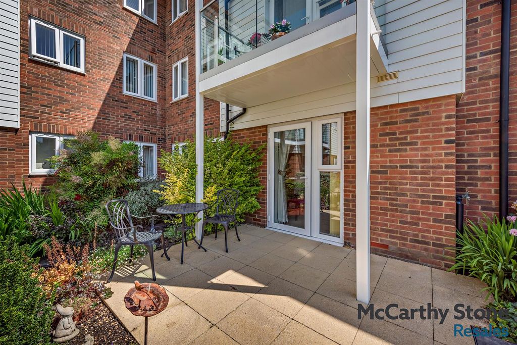 Property photo 1 of 41 8695390-Exterior06-800.Jpg