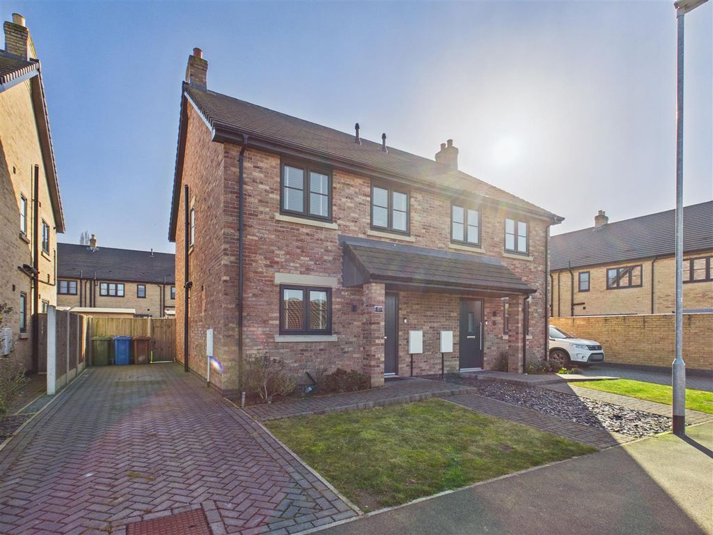 Property photo 1 of 13 Front