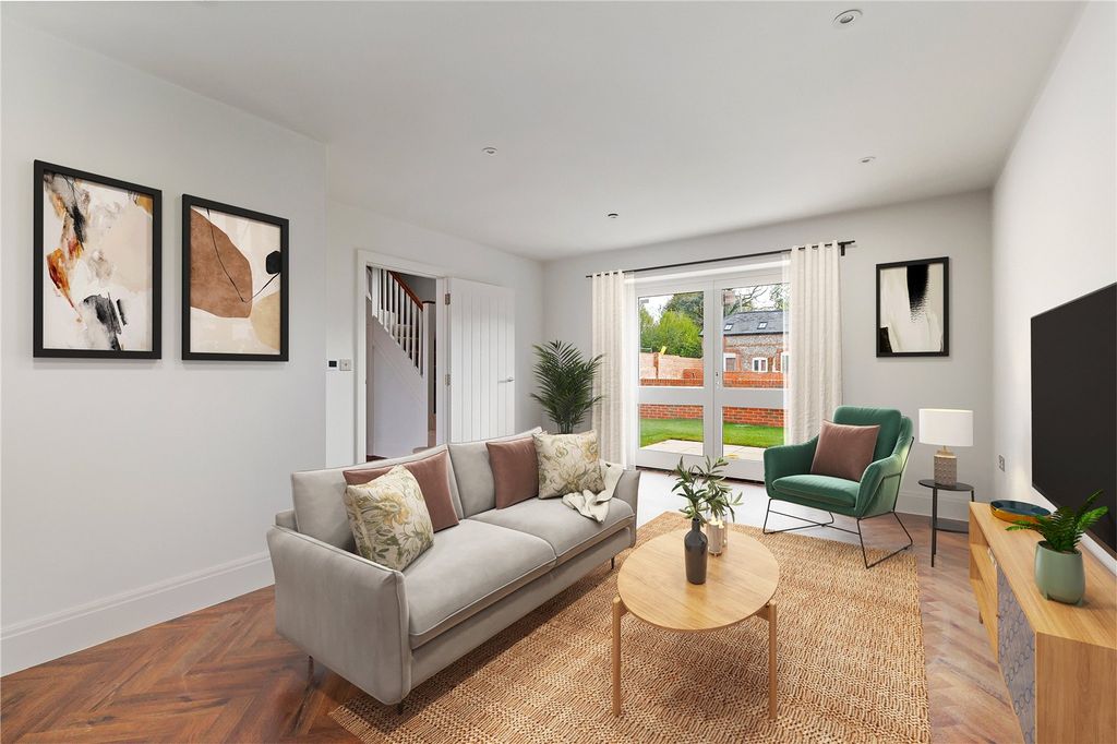 Property photo 2 of 9 Egbury