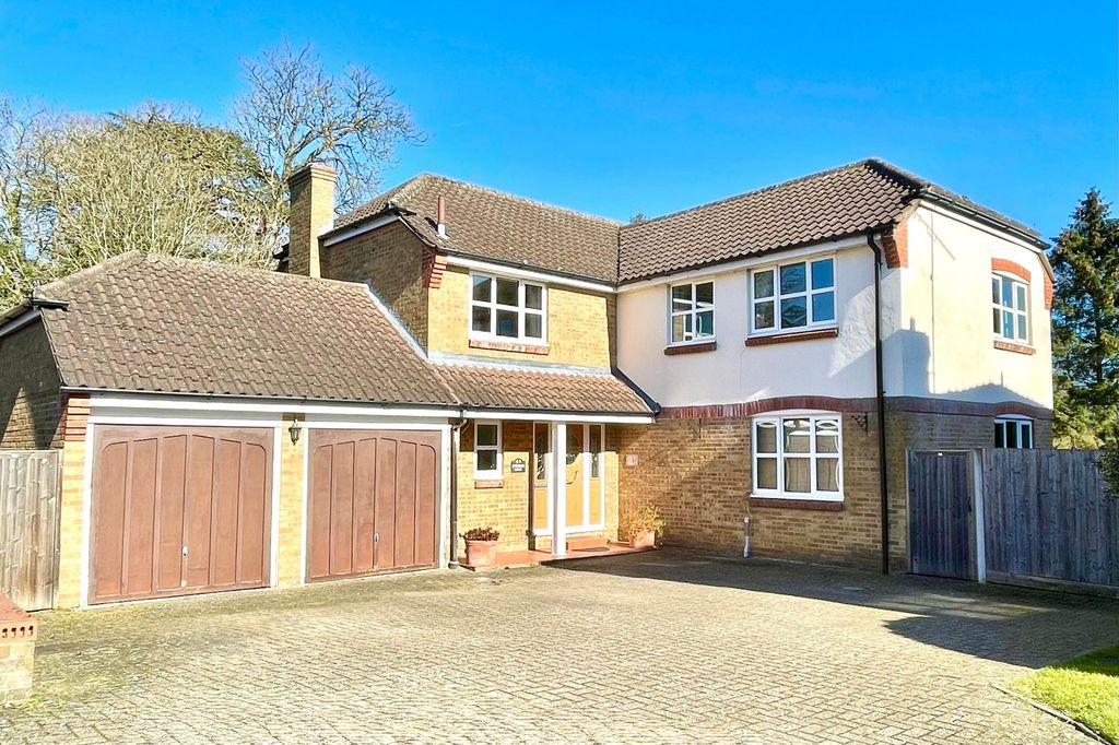 Property photo 1 of 23