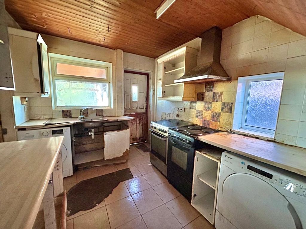 Property photo 2 of 6 Picture No. 04